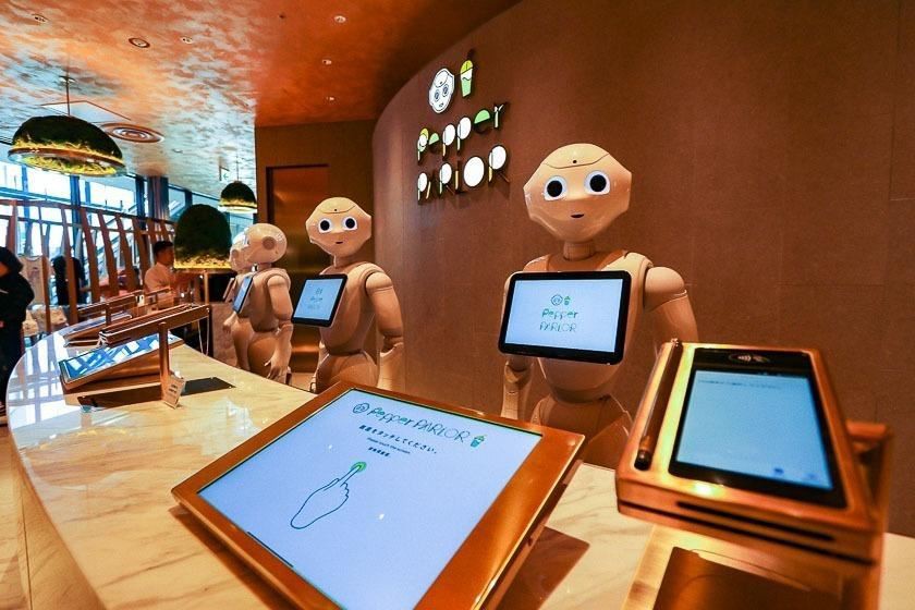 Aplicación de mini computadora en IA en la industria de la restauración